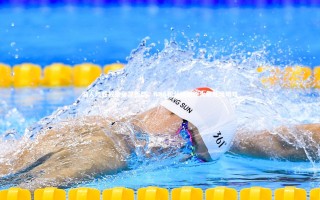 牛8体育|湖人险胜掘金登顶西部，NBA积分榜更新火箭处境艰难