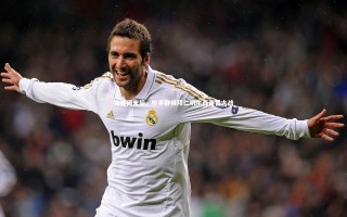 牛八体育|完美周末后，枪手静候拜仁切尔西连番大战